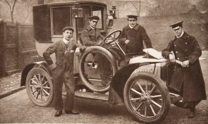 Le premier taxi à Liverpool, 1906